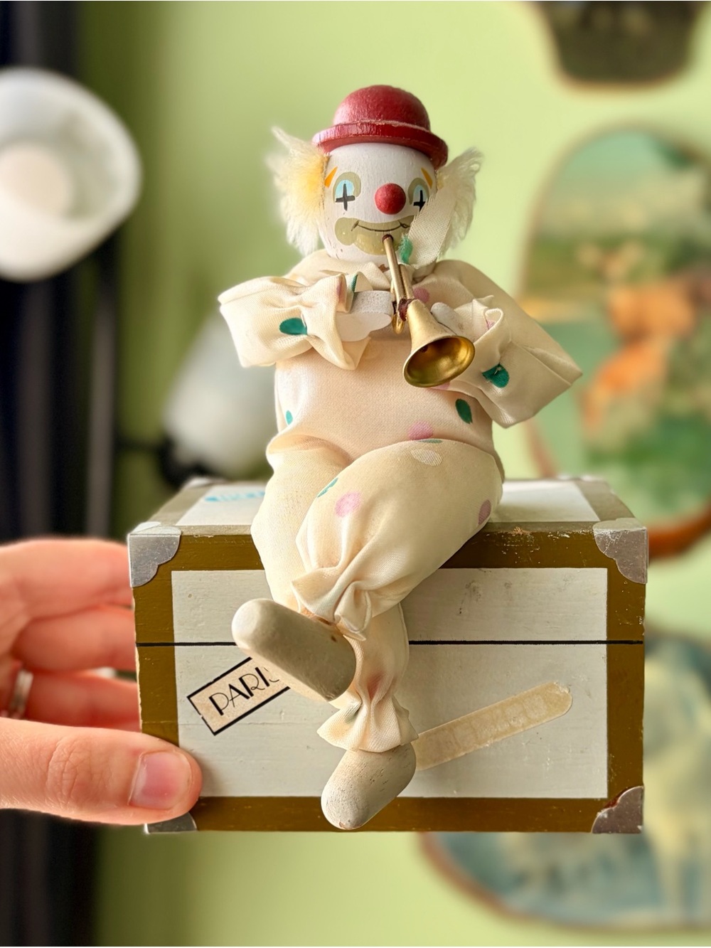 Musical Clown On Suit Case Trunk Figurine Musical Accent By Westland
